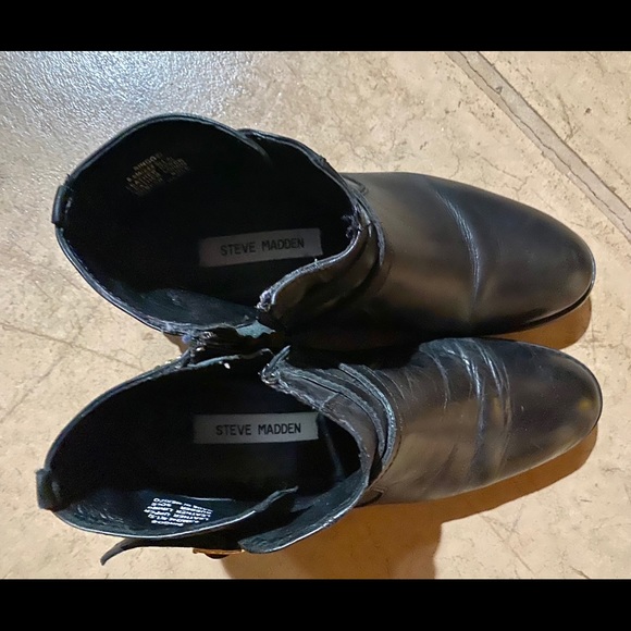 Boots - Picture 4 of 4